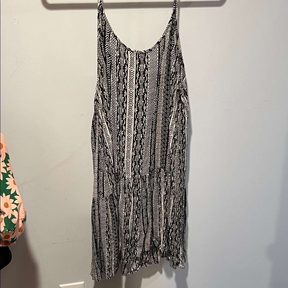 Audrey 3+1 Black and White Patterned Mini Dress